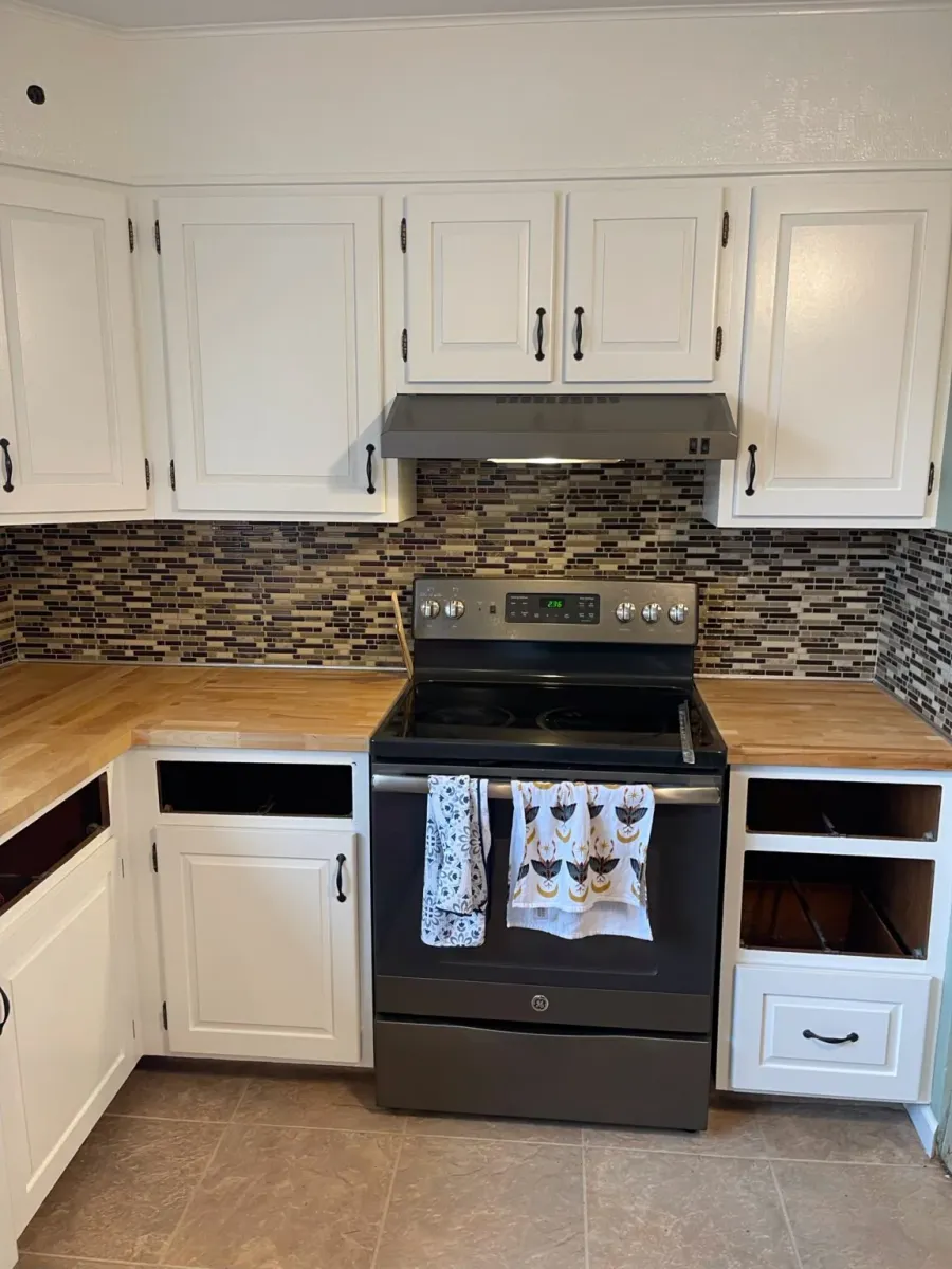 Countertop Installation: kitchen project by Hammer Home Services in Western Pennsylvania