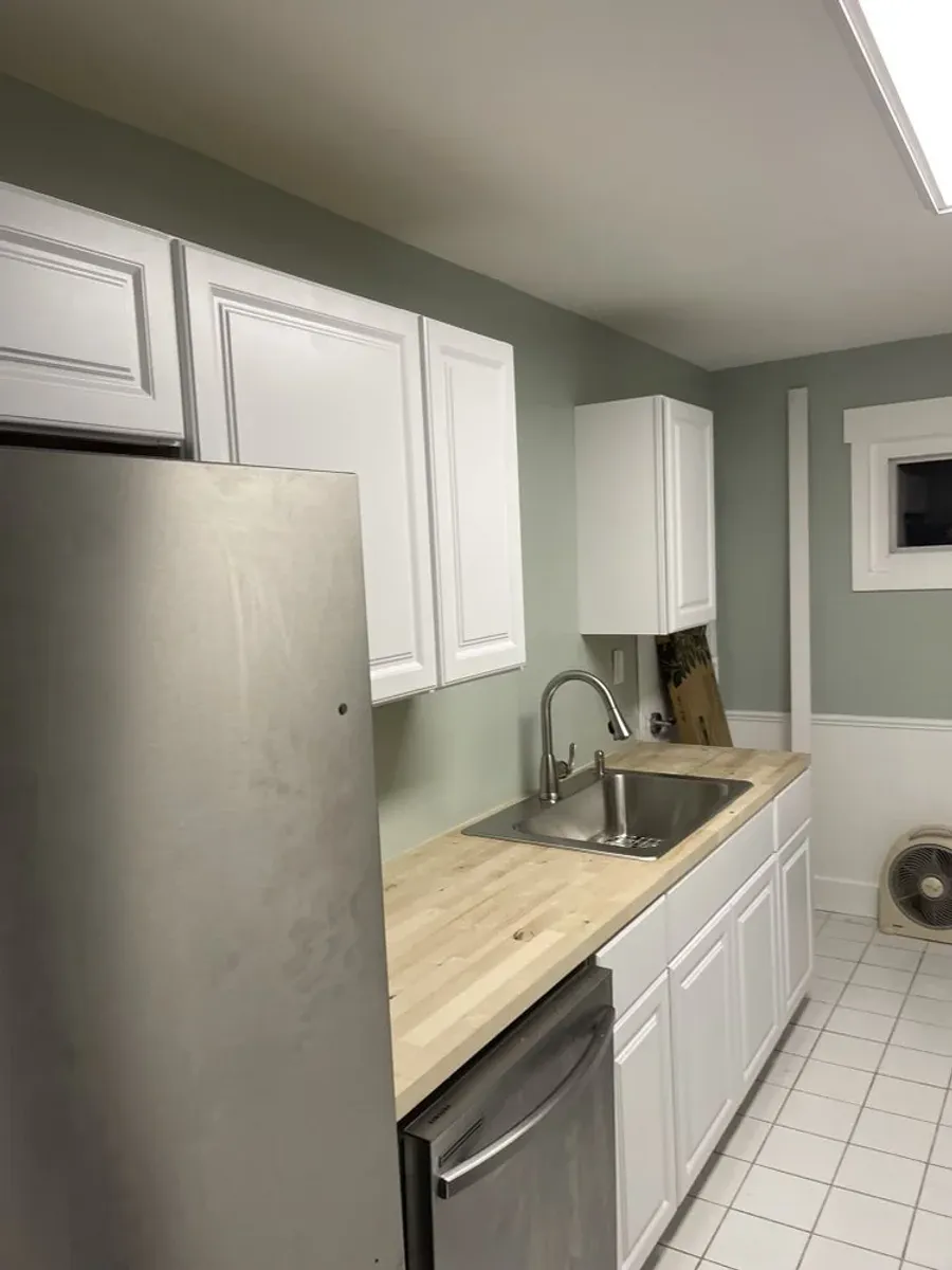 Kitchen Remodeling: kitchen project by Hammer Home Services in Western Pennsylvania